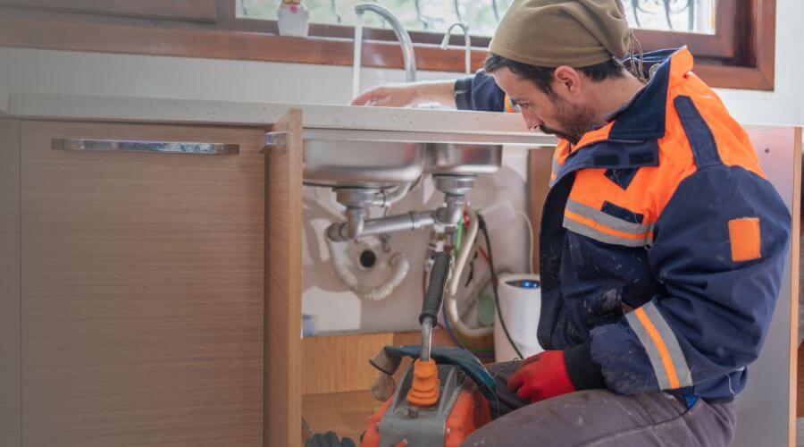 leaky faucet repair in Lakeland, FL